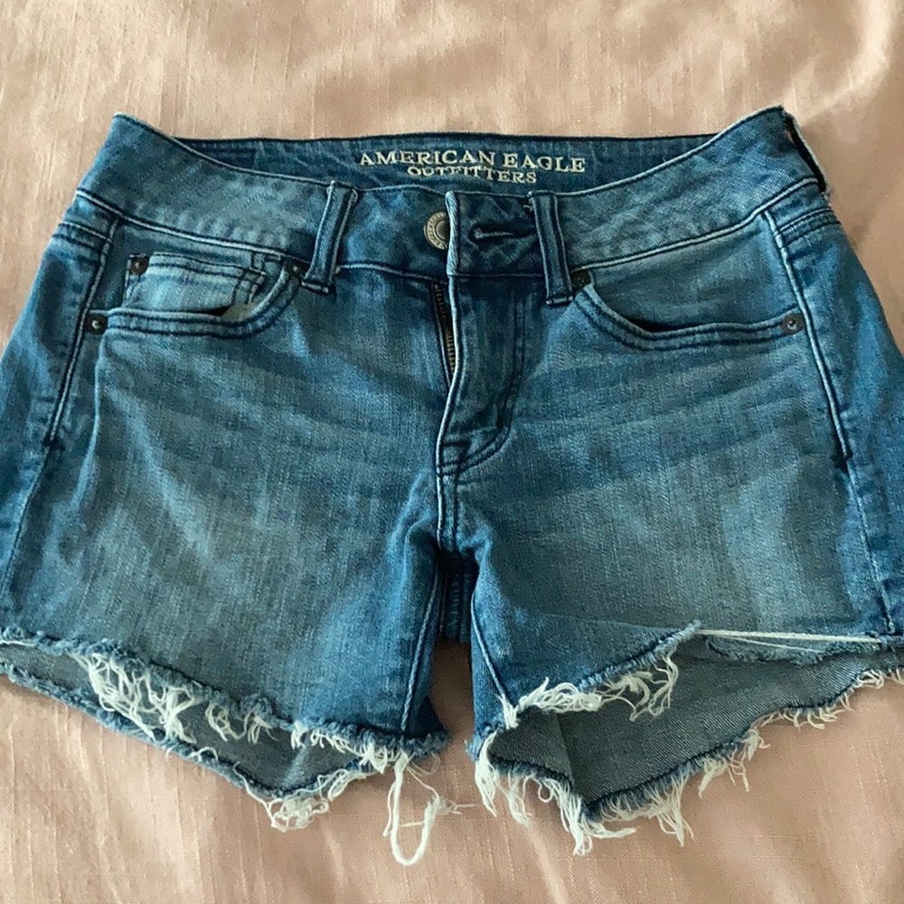 American eagle outfitters women’s jean shorts size 2 shorties, stretch